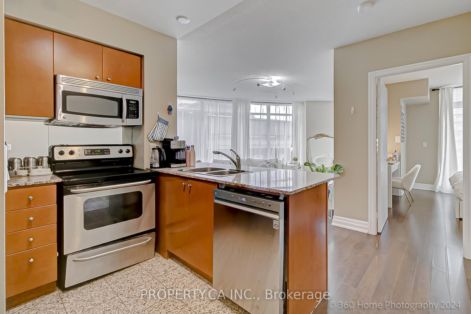 Condo for sale at 702-8 Scollard Street, Toronto, Ontario, M5R 1M2 - Annex - MLS: C13009570