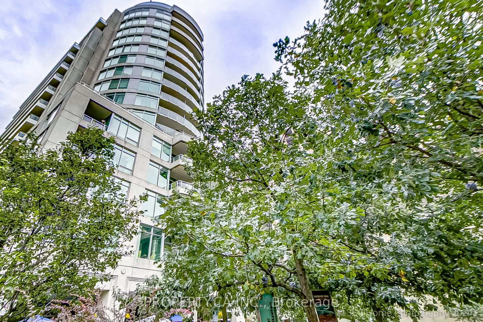 Condo for sale at 702-8 Scollard Street, Toronto, Ontario, M5R 1M2 - Annex - MLS: C13009570