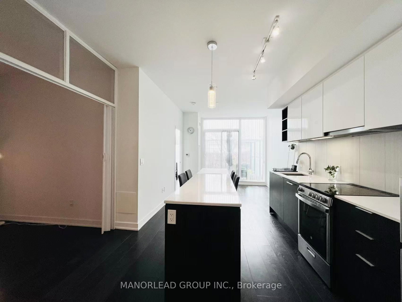 31 Tippett Road, Unit 109 - Photo 6