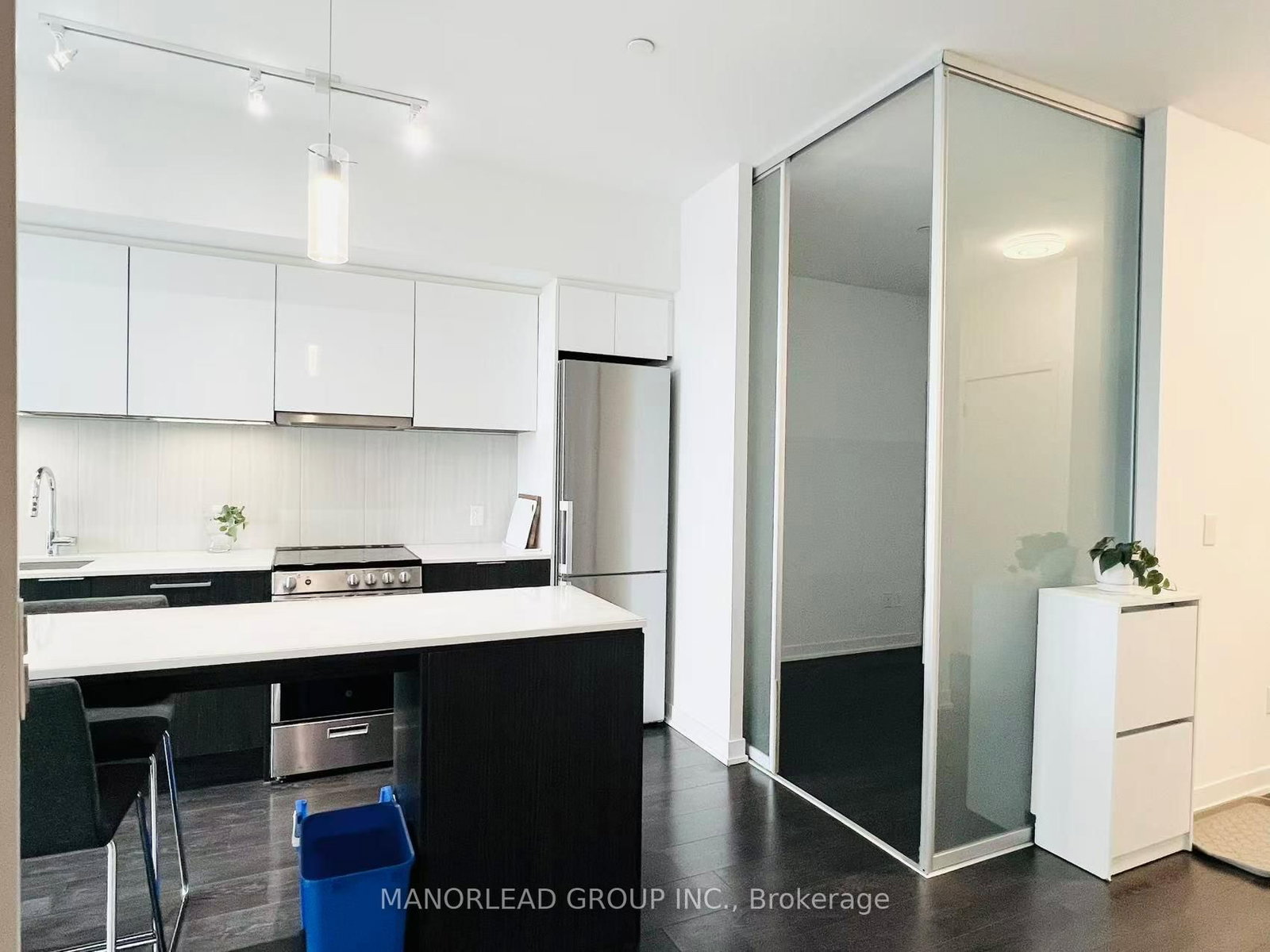 31 Tippett Road, Unit 109 - Photo 7