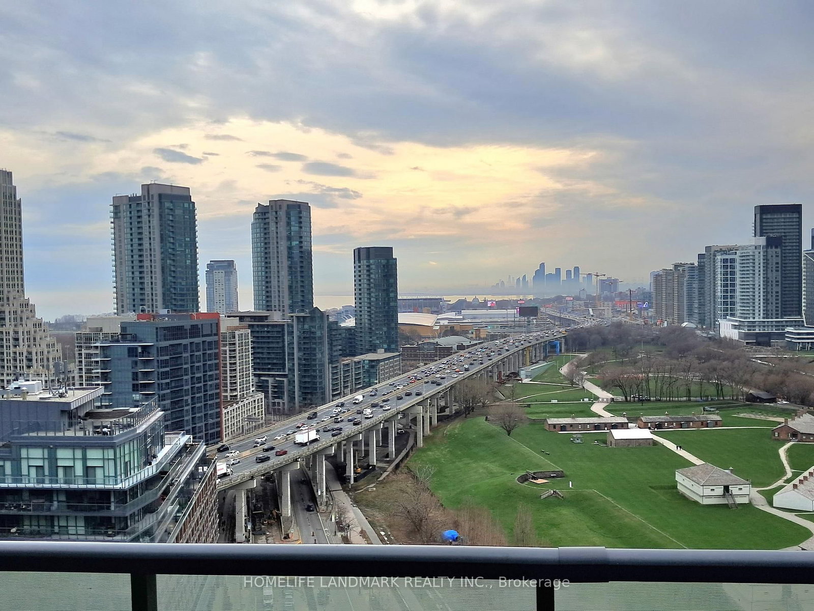 170 Fort York Boulevard, Unit 1911 - Photo 17