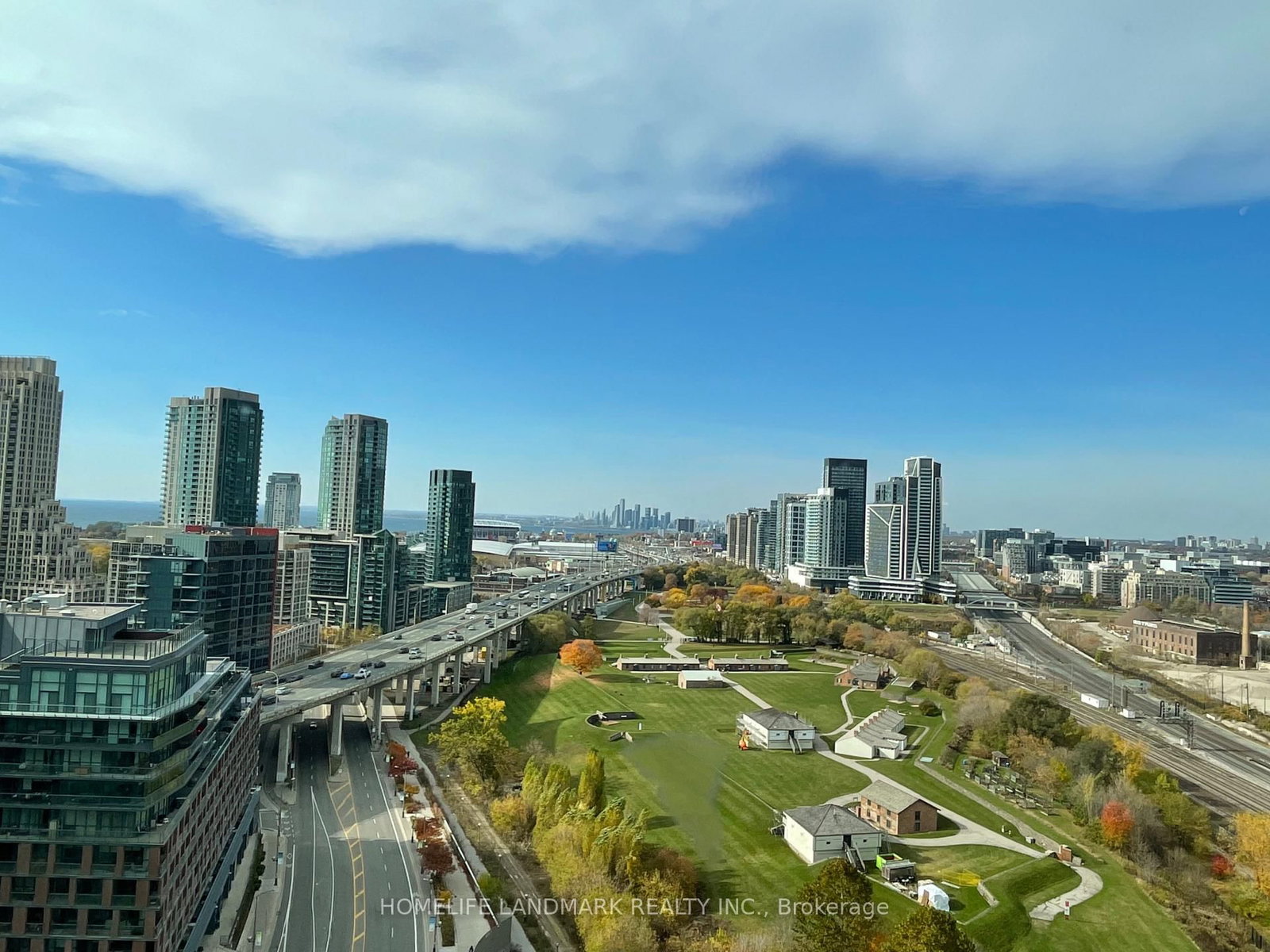 170 Fort York Boulevard, Unit 1911 - Photo 2