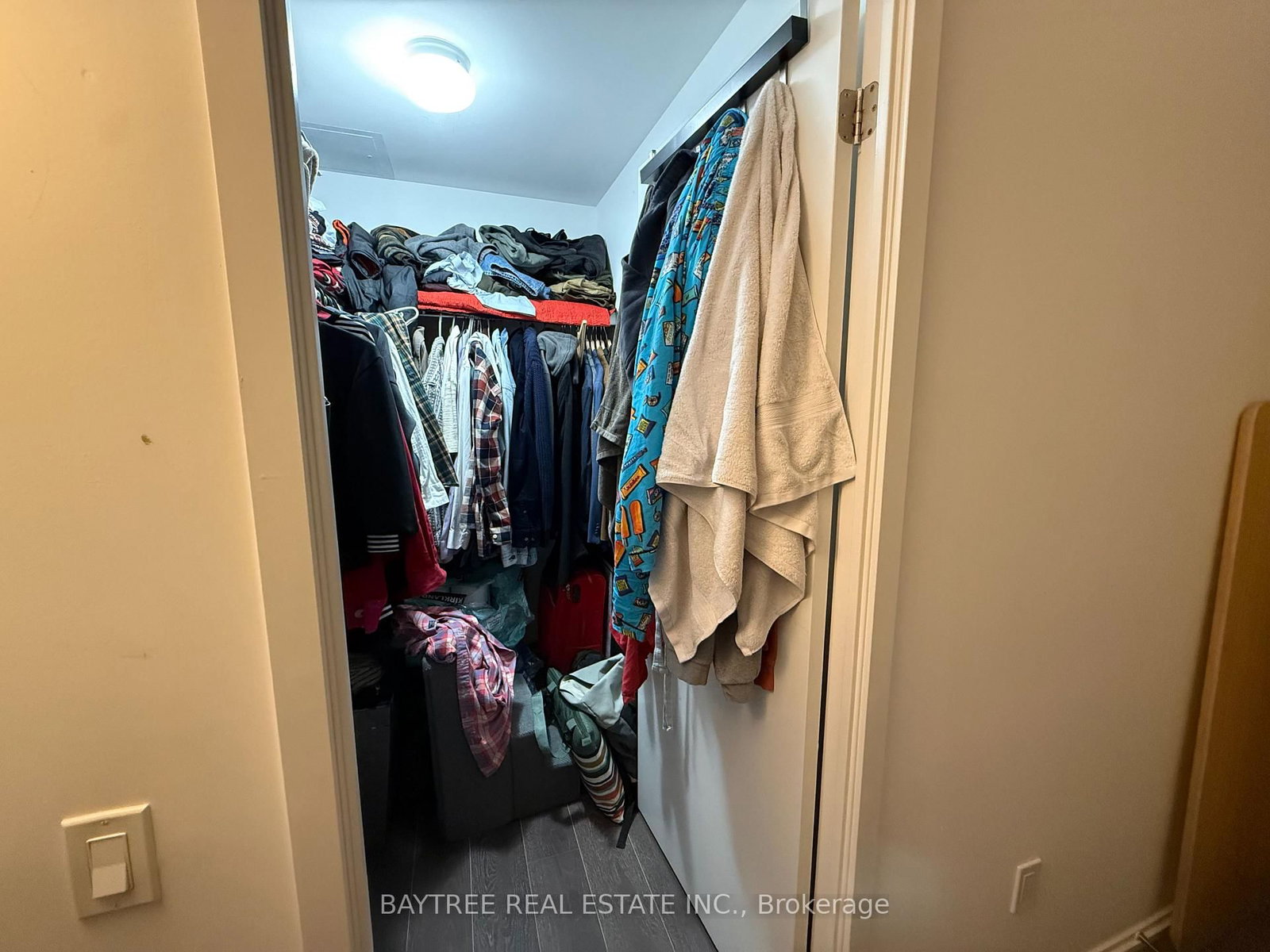 68 Shuter Street, Unit 606 - Photo 11