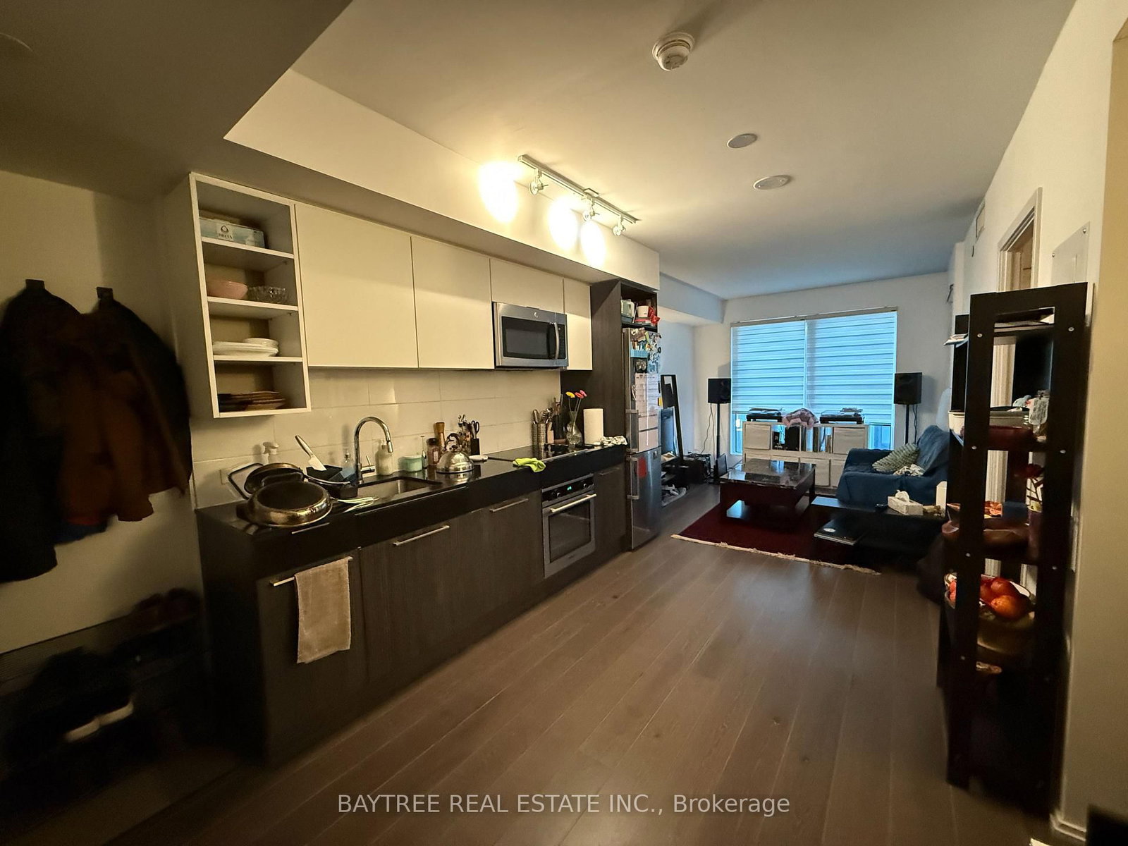 68 Shuter Street, Unit 606 - Photo 12