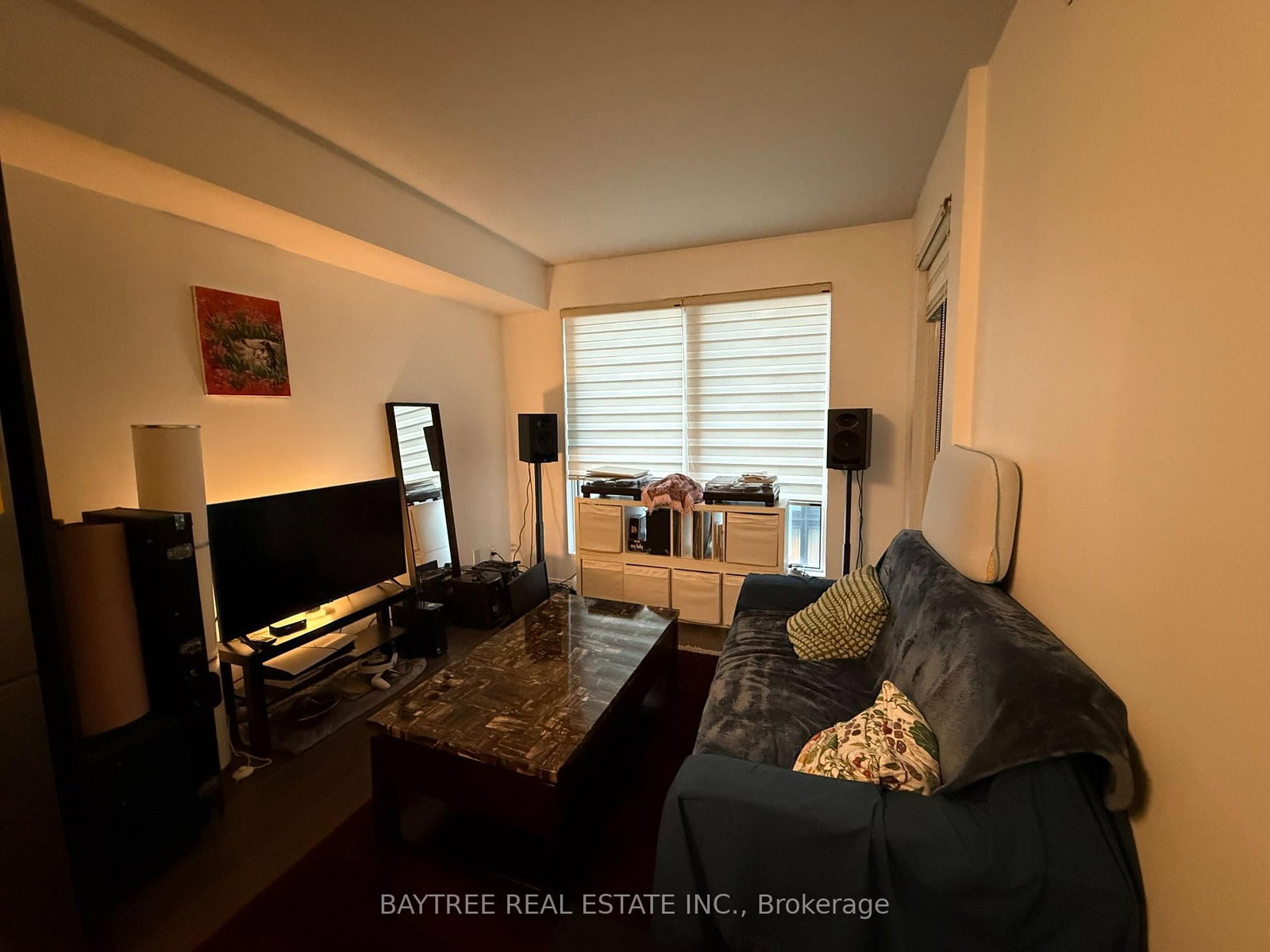 68 Shuter Street, Unit 606 - Photo 8