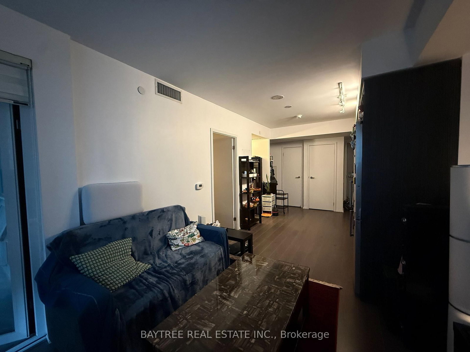 68 Shuter Street, Unit 606 - Photo 9