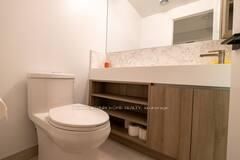 4917 - 319 Javis Street