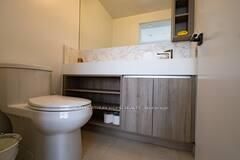 4917 - 319 Javis Street