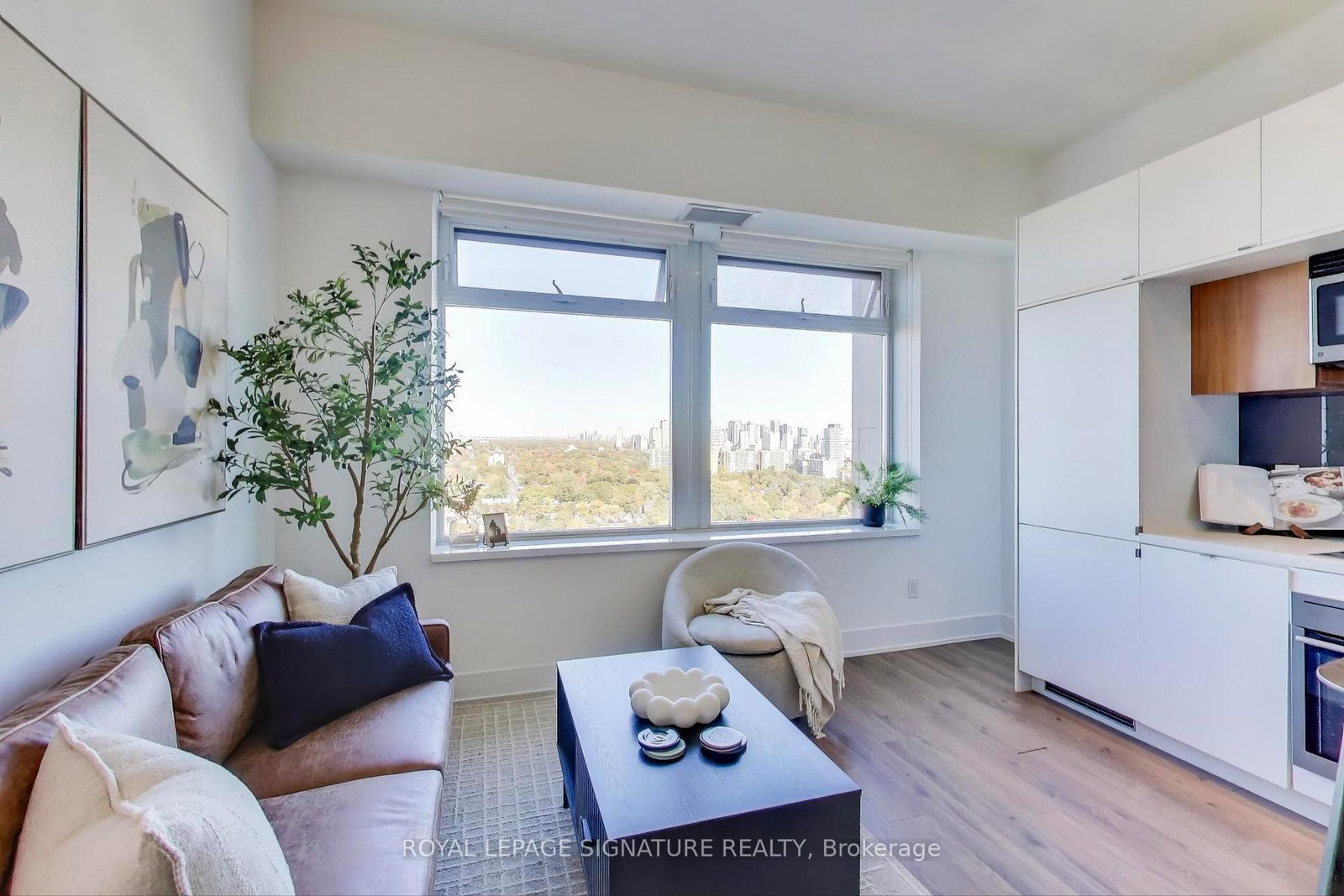 Condo for sale at 1826-111 St Clair Avenue, Toronto, Ontario, M4V 1N5 - Yonge-St. Clair - MLS: C13009794