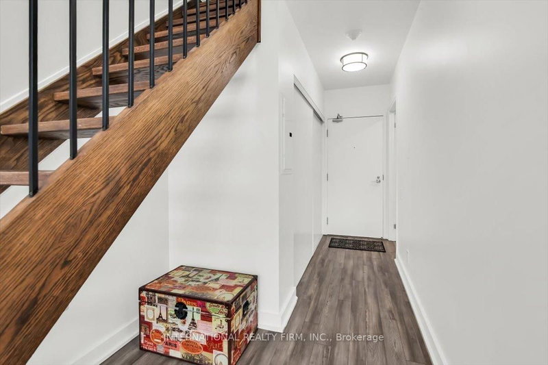 318 - 5 Hanna Ave, Toronto, M6K 1W8 | Image 3