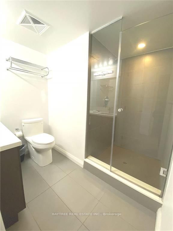 155 Yorkville Avenue, Unit 920 - Photo 7