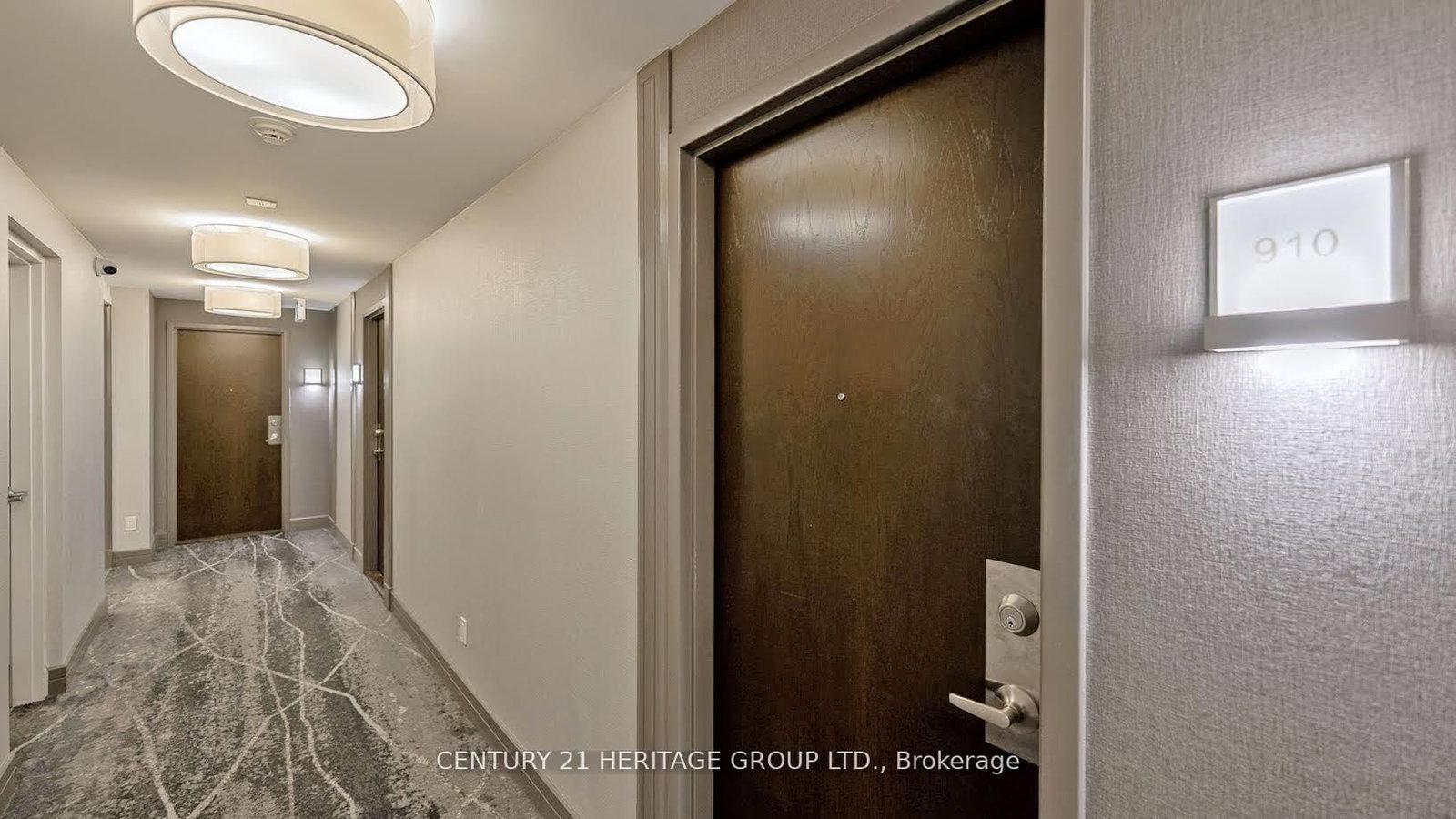 1 Avondale Avenue, Unit 910 - Photo 4