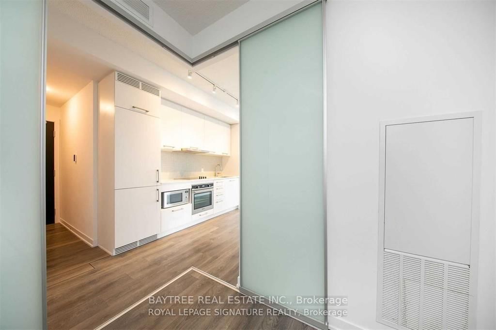 87 Peter Street, Unit 4010 - Photo 13