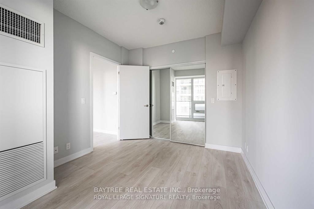 2221 Yonge Street, Unit 4006 - Photo 11