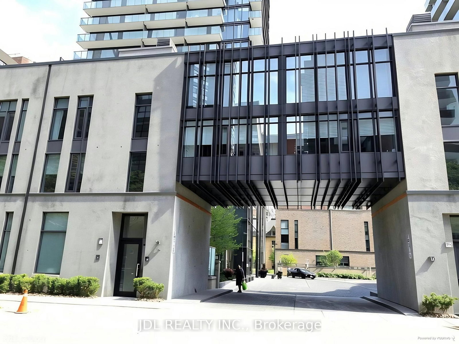 1080 Bay Street, Unit 702