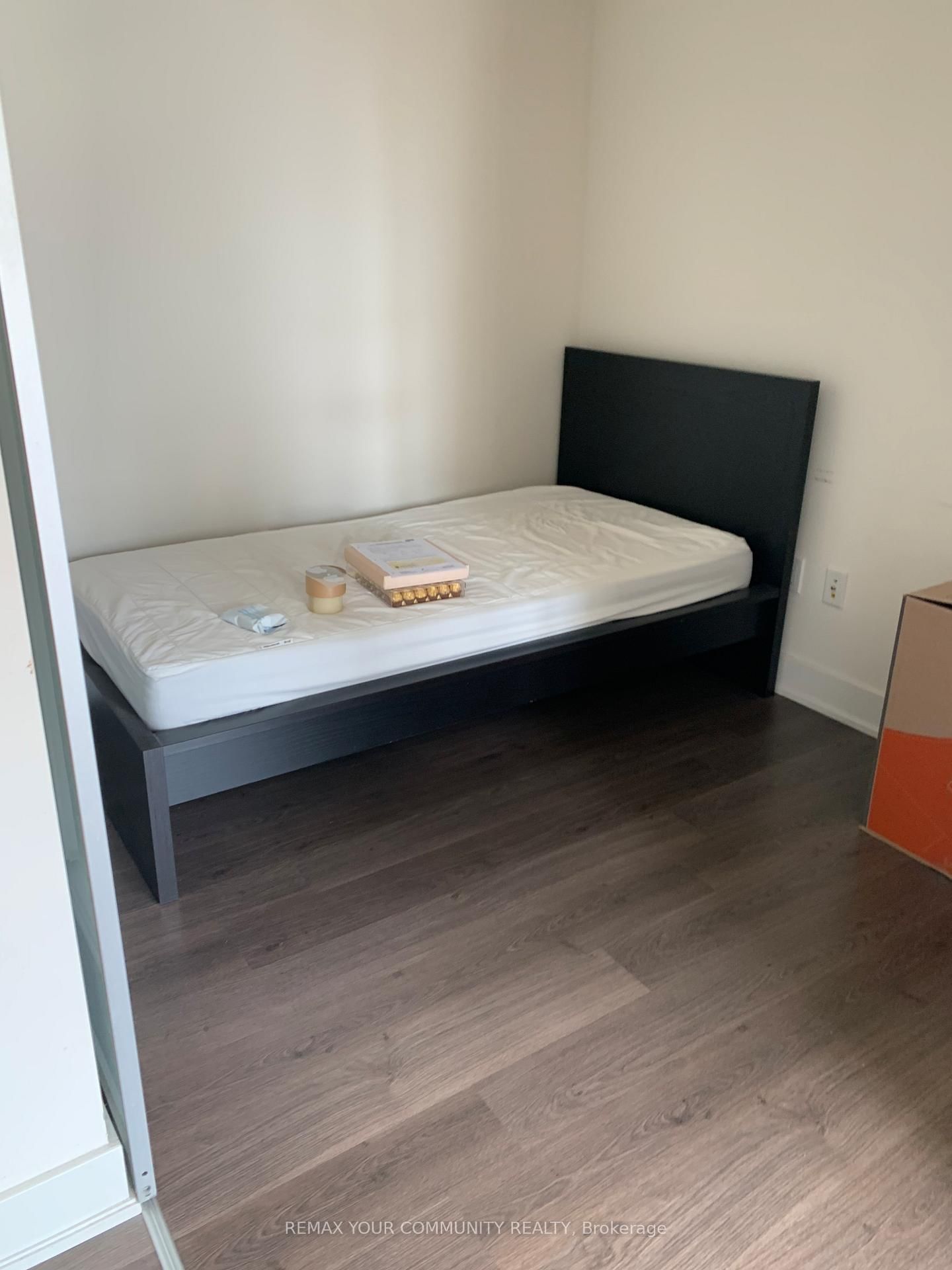 88 Sheppard Avenue, Unit 1105 - Photo 8