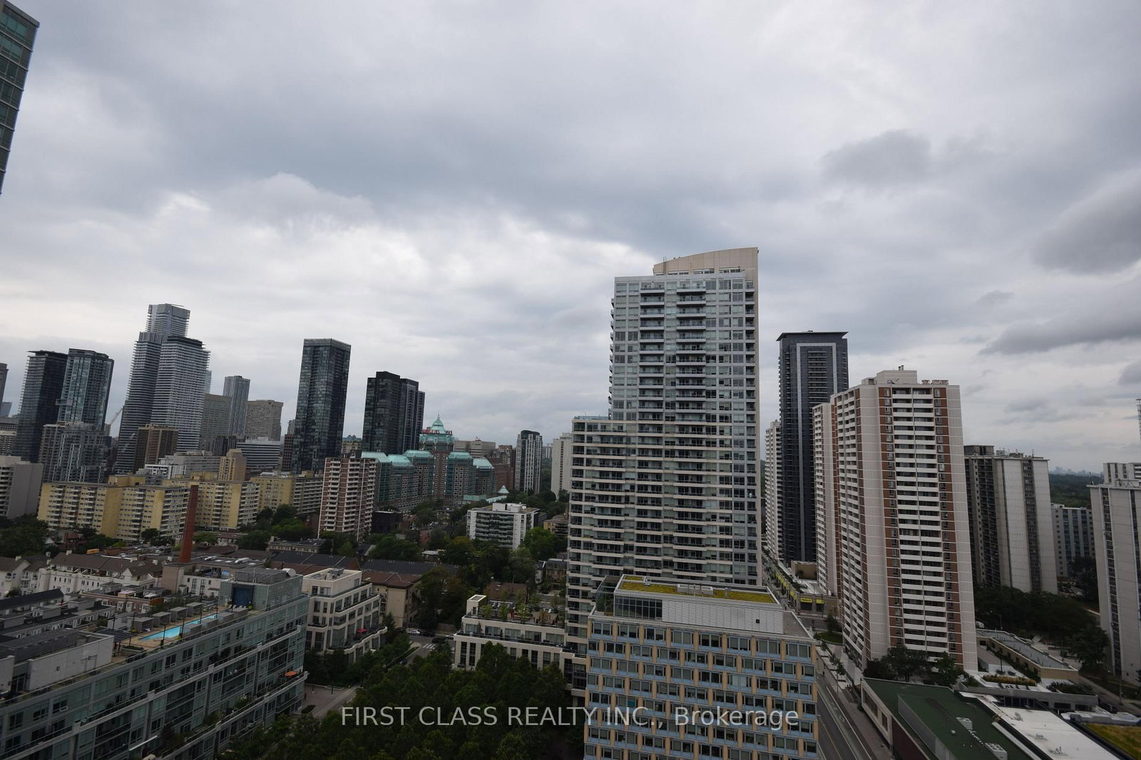 159 Wellesley Street E, Unit 2011 - Photo 27