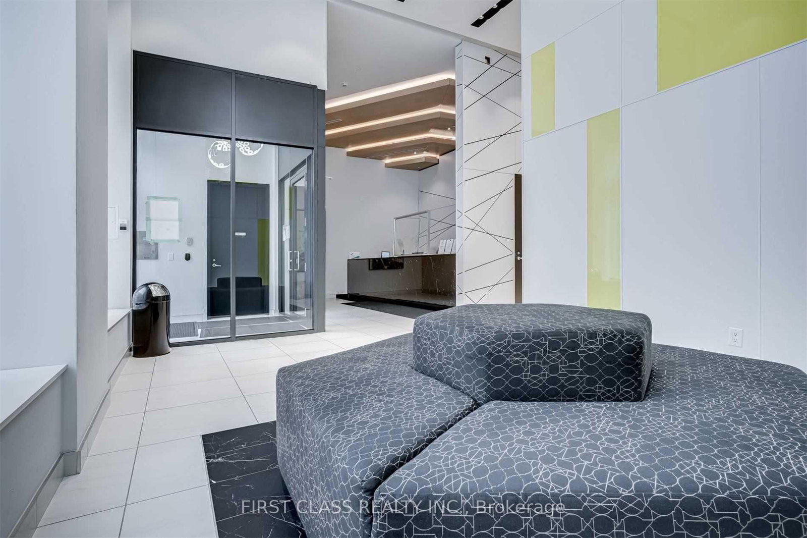 159 Wellesley Street E, Unit 2011 - Photo 6