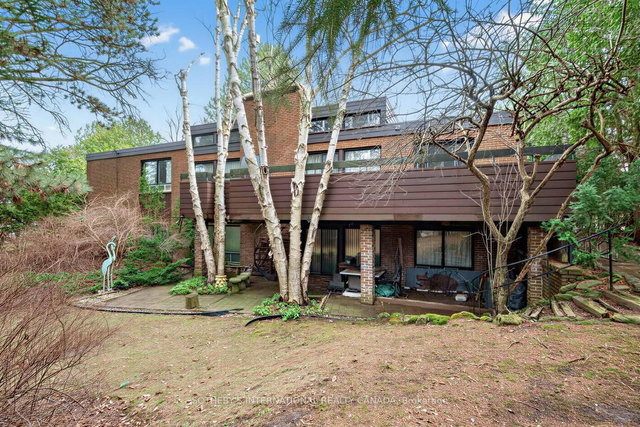 16 Royal Oak Drive
