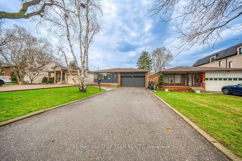 238 Dunview Ave, Toronto, M2N 4J2 | Image 2