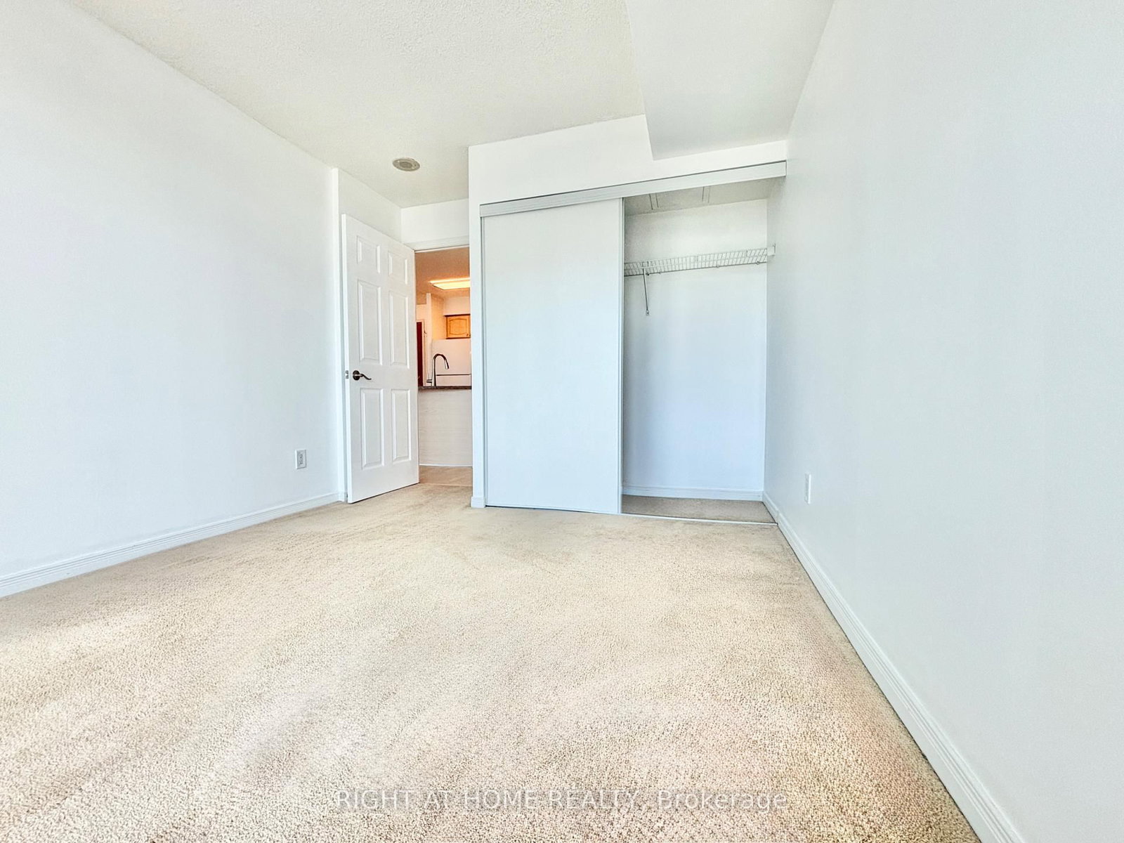 5508 Yonge Street, Unit 2607 - Photo 5