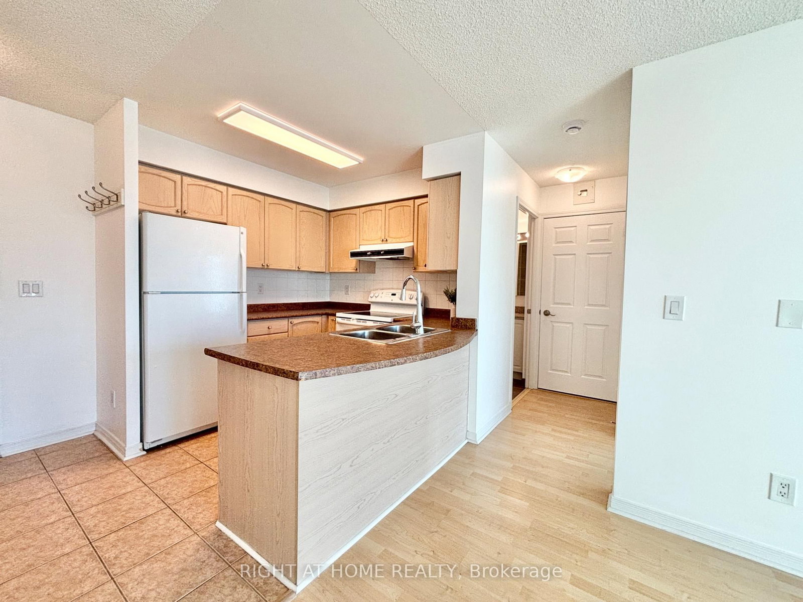 5508 Yonge Street, Unit 2607 - Photo 8