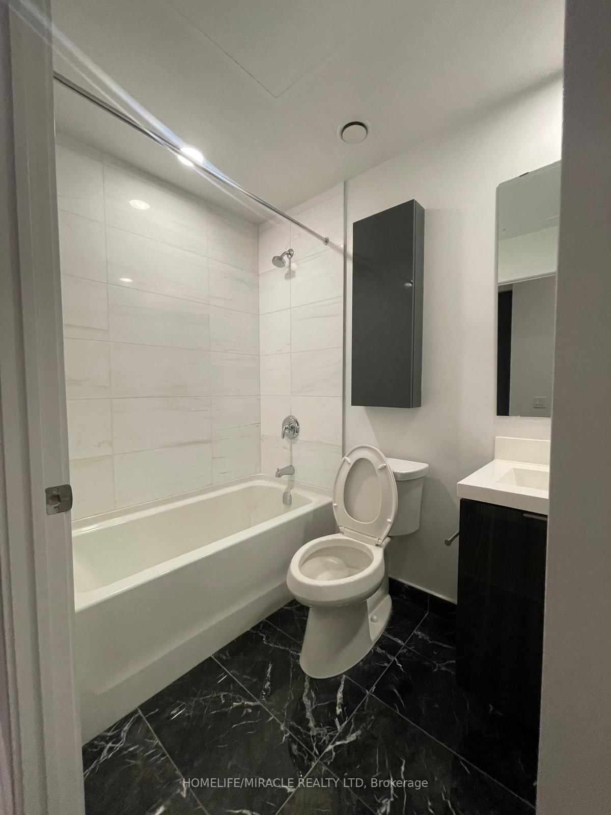 20 O'Neill Road, Unit 235 - Photo 7