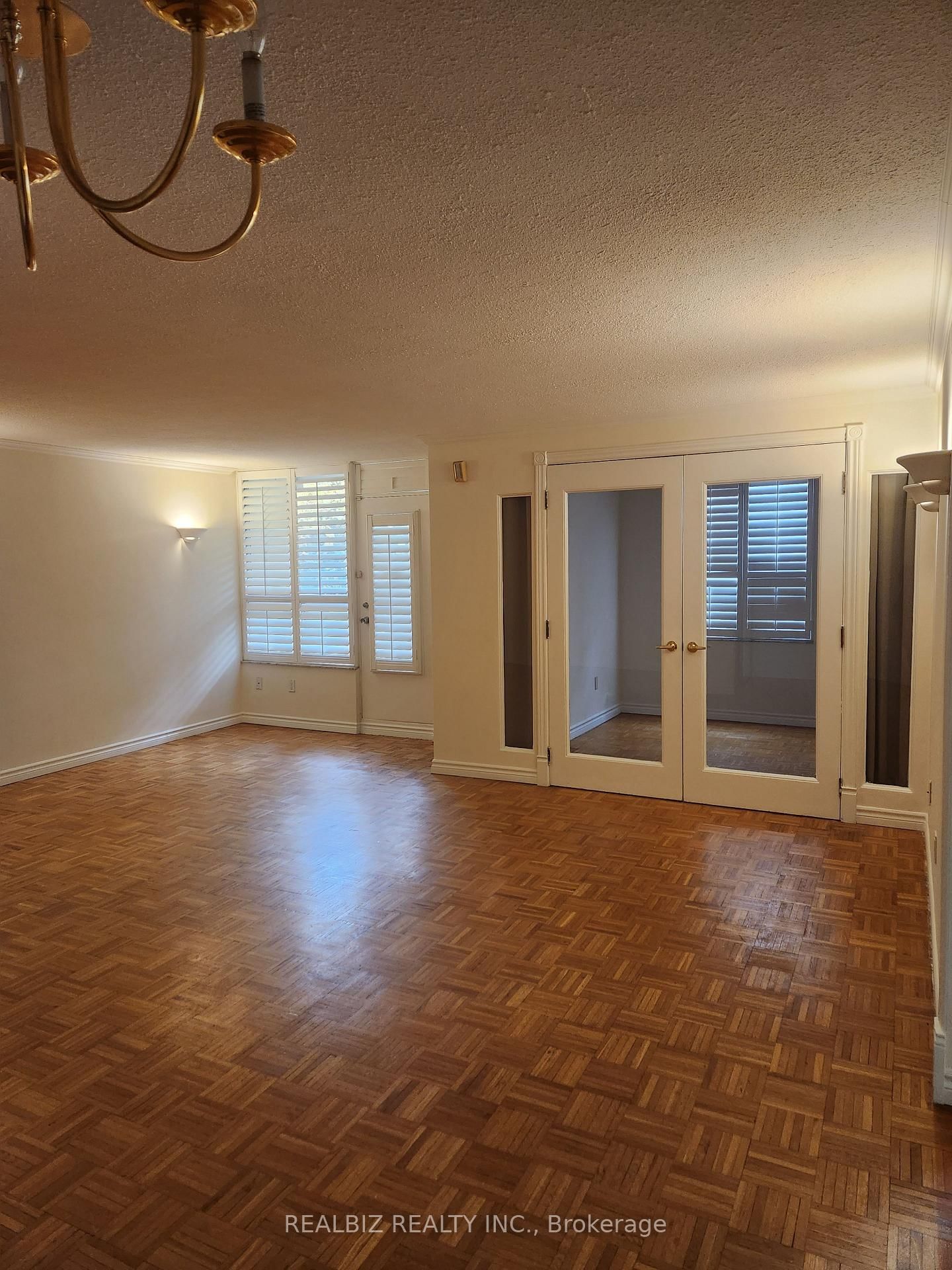 5 Shady Golfway, Unit 110 - Photo 3
