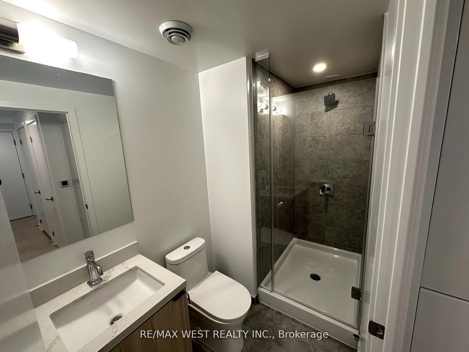 252 Church Street, Unit 1105 - Photo 15