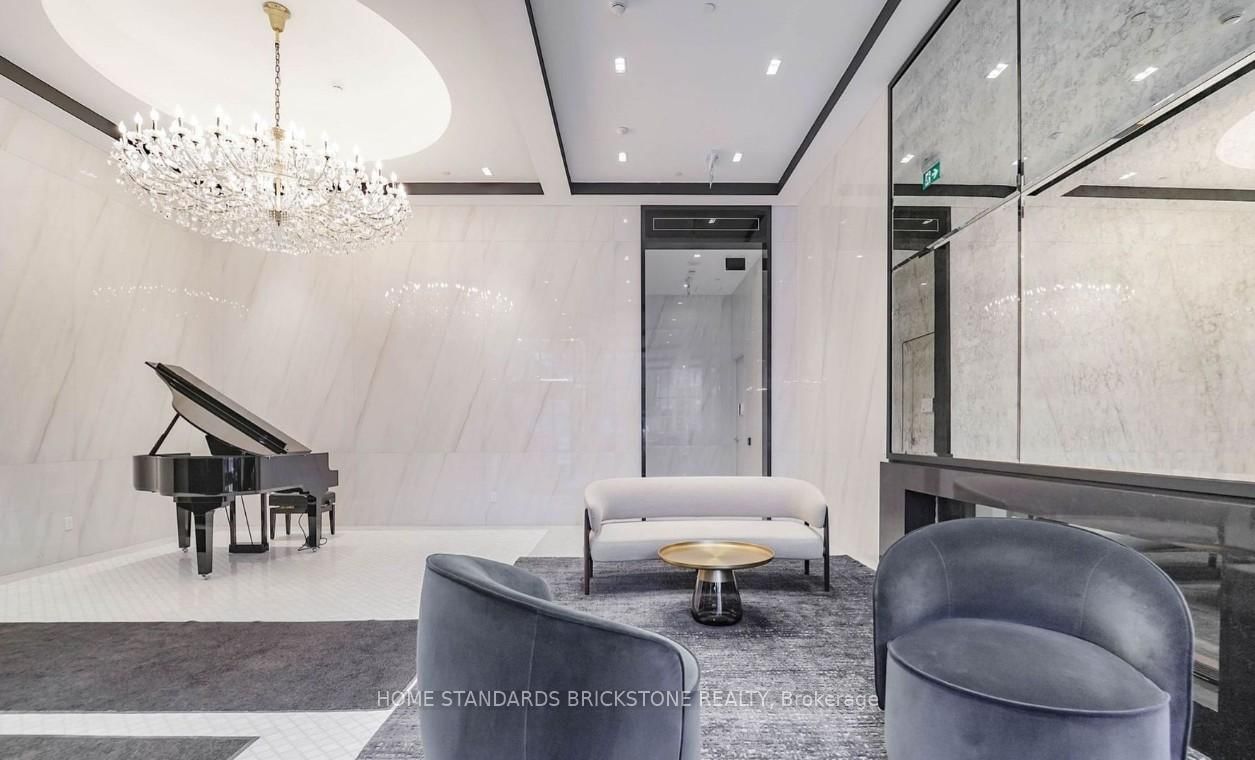 8 Wellesley West Street, Unit 4005 - Photo 3