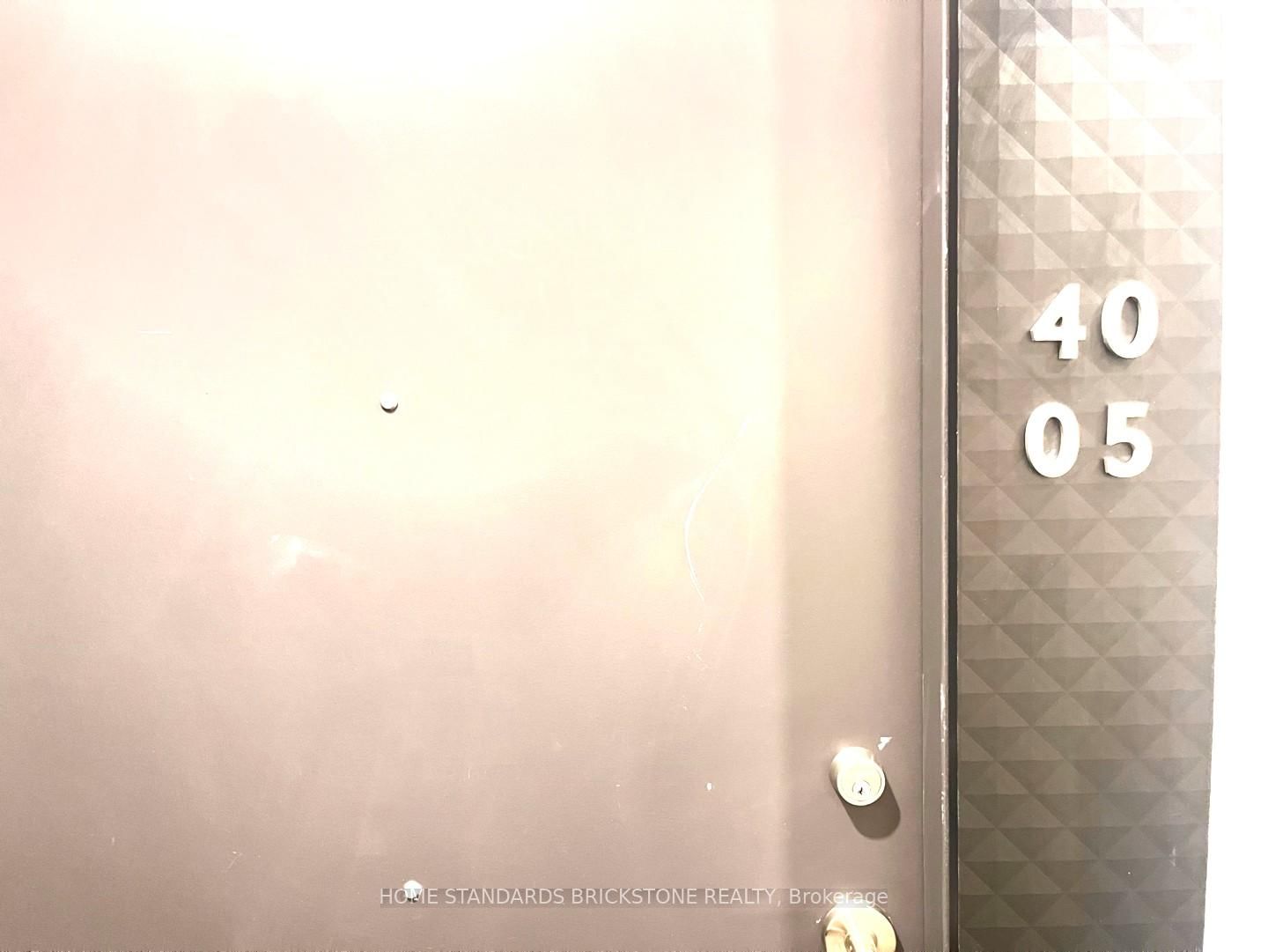 8 Wellesley West Street, Unit 4005 - Photo 4