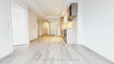 536-2020 Bathurst Street, Toronto, Ontario image-0-3