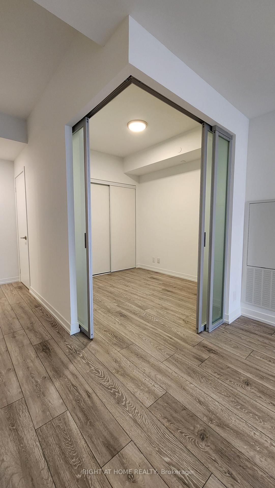 2020 Bathurst Street, Unit 536 - Photo 9