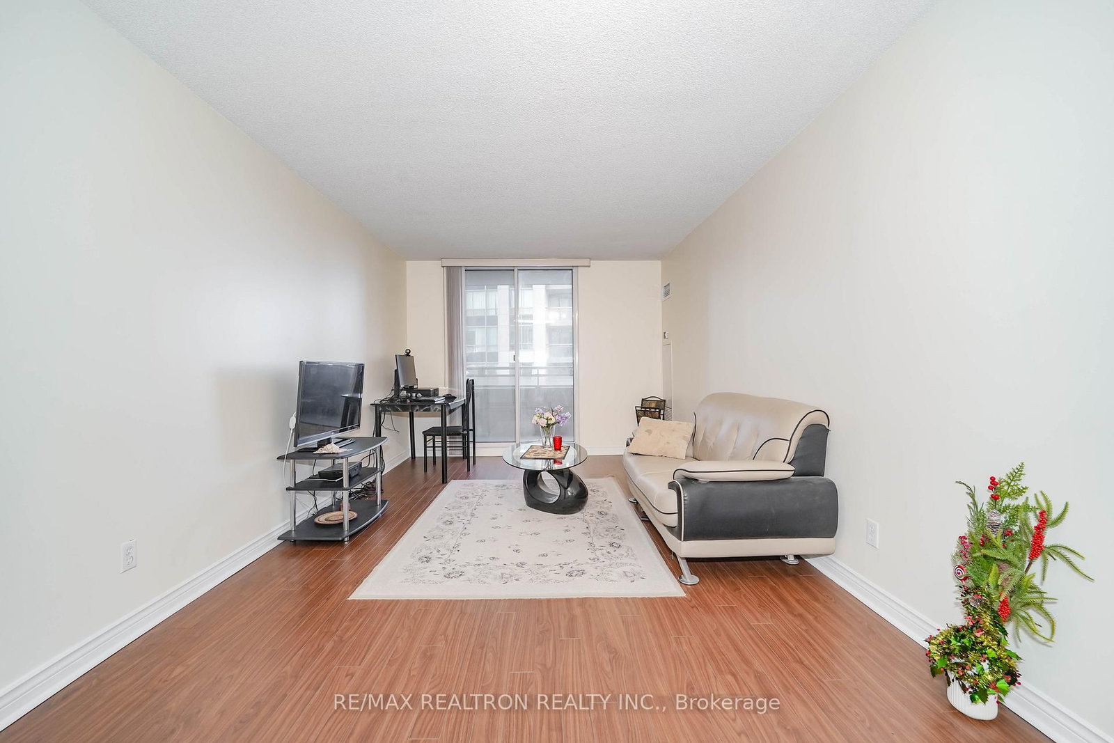 256 Doris Avenue, Unit 511 - Photo 12