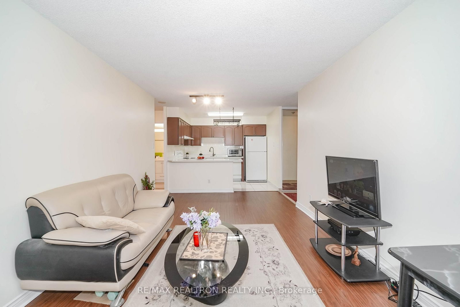 256 Doris Avenue, Unit 511 - Photo 13