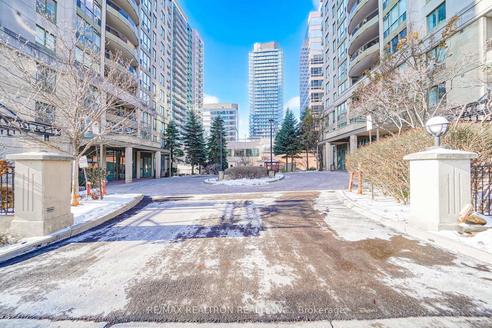 256 Doris Avenue, Unit 511 - Photo 7