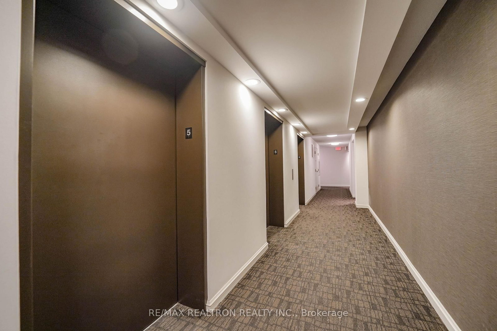 256 Doris Avenue, Unit 511 - Photo 9