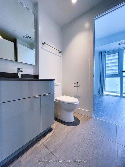 2305-7 Grenville Street, Toronto, Ontario image-0-4