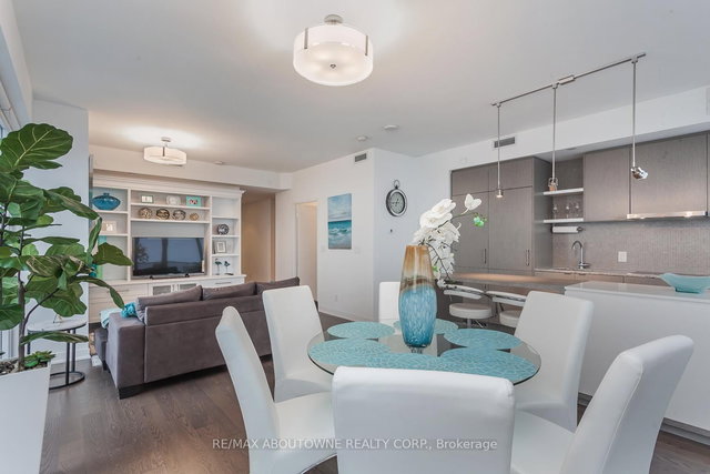 6410 - 88 Harbour Street