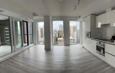 1509-238 Simcoe Street, Toronto, Ontario image-0-2