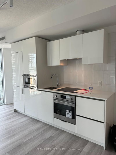 1509-238 Simcoe Street, Toronto, Ontario image-0-4