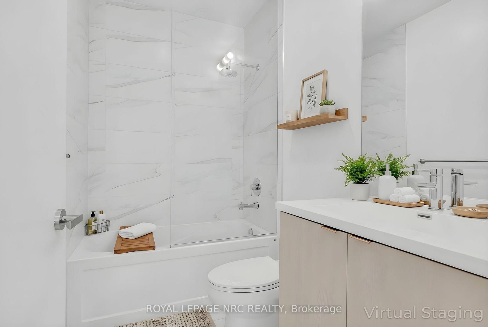 138 Downes Street, Unit 6908 - Photo 27