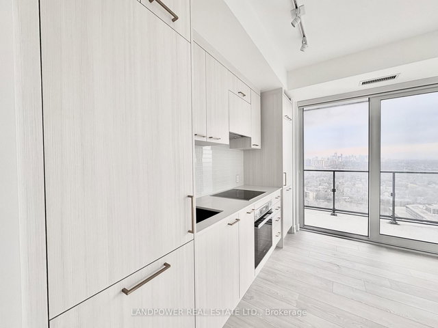 3205 - 634 Church Street