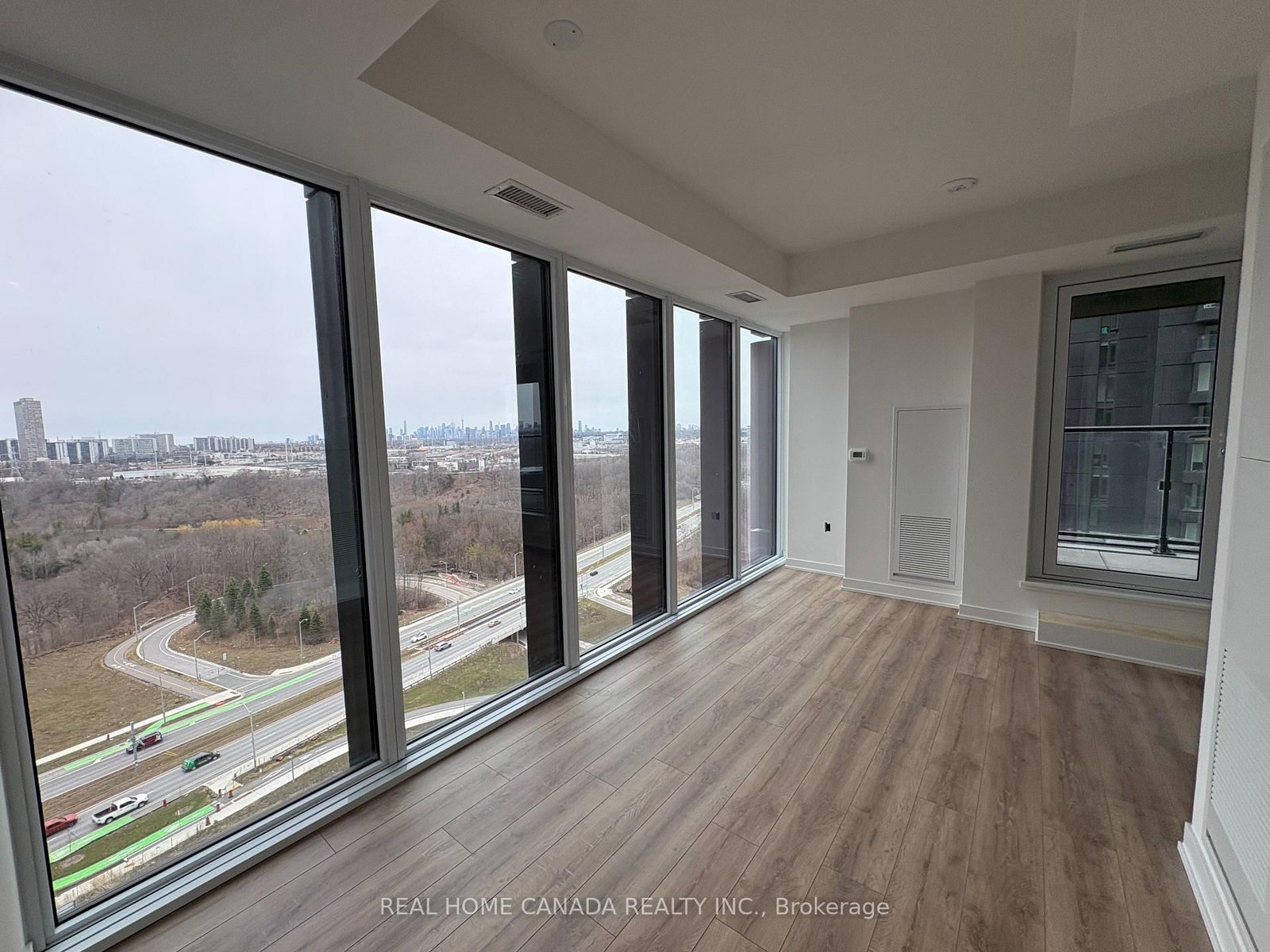 5 Quarrington Lane, Unit 1511 - Photo 4