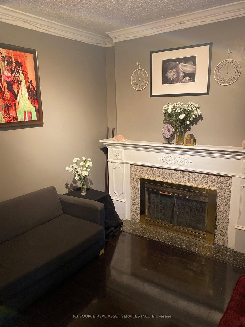 Main Fl - 574 Dovercourt Rd, Toronto, M6H 2W6 | Image 2