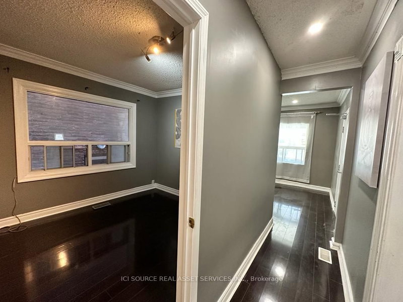 Main Fl - 574 Dovercourt Rd, Toronto, M6H 2W6 | Image 3