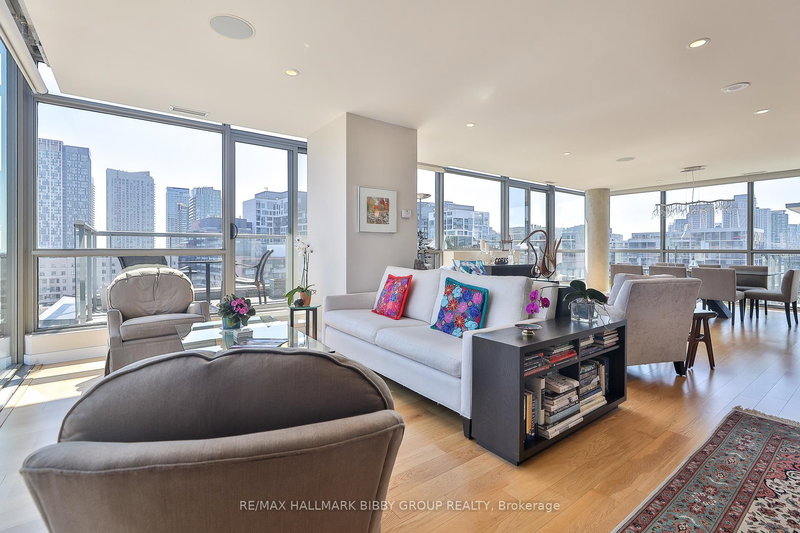 1026 - 55 Stewart St, Toronto, M5V 2V1 | Image 3