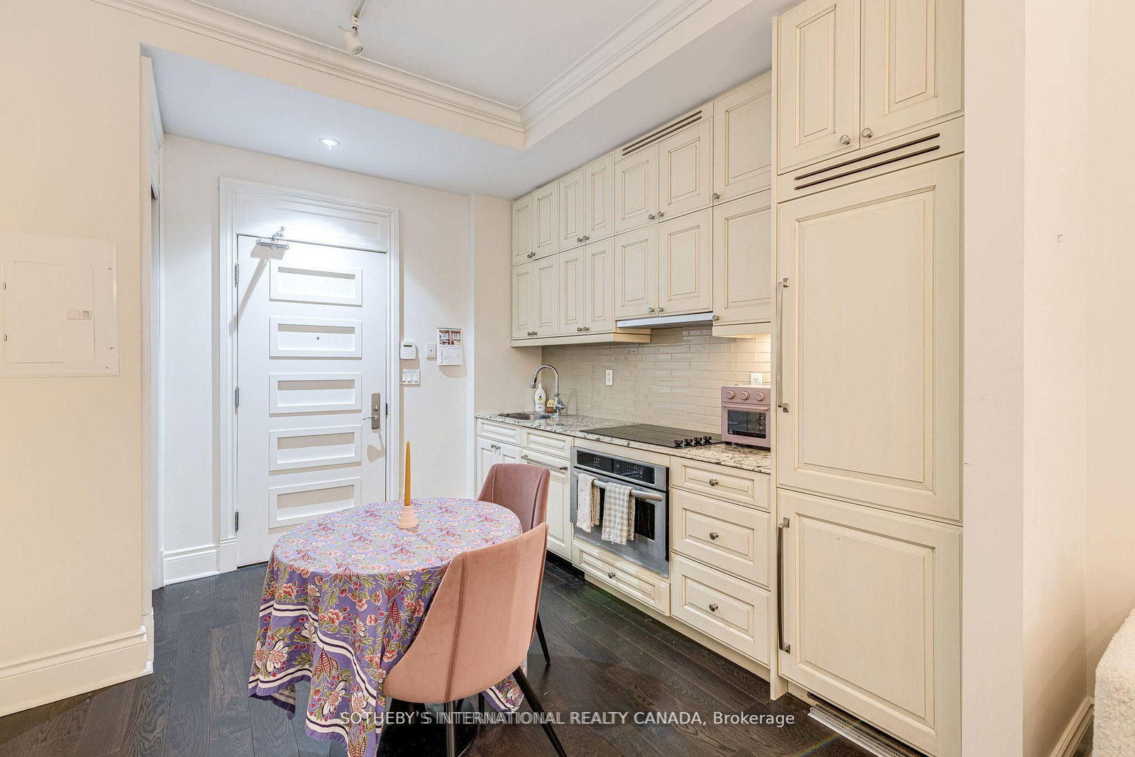 22 Leader Lane, Unit 325 - Photo 13