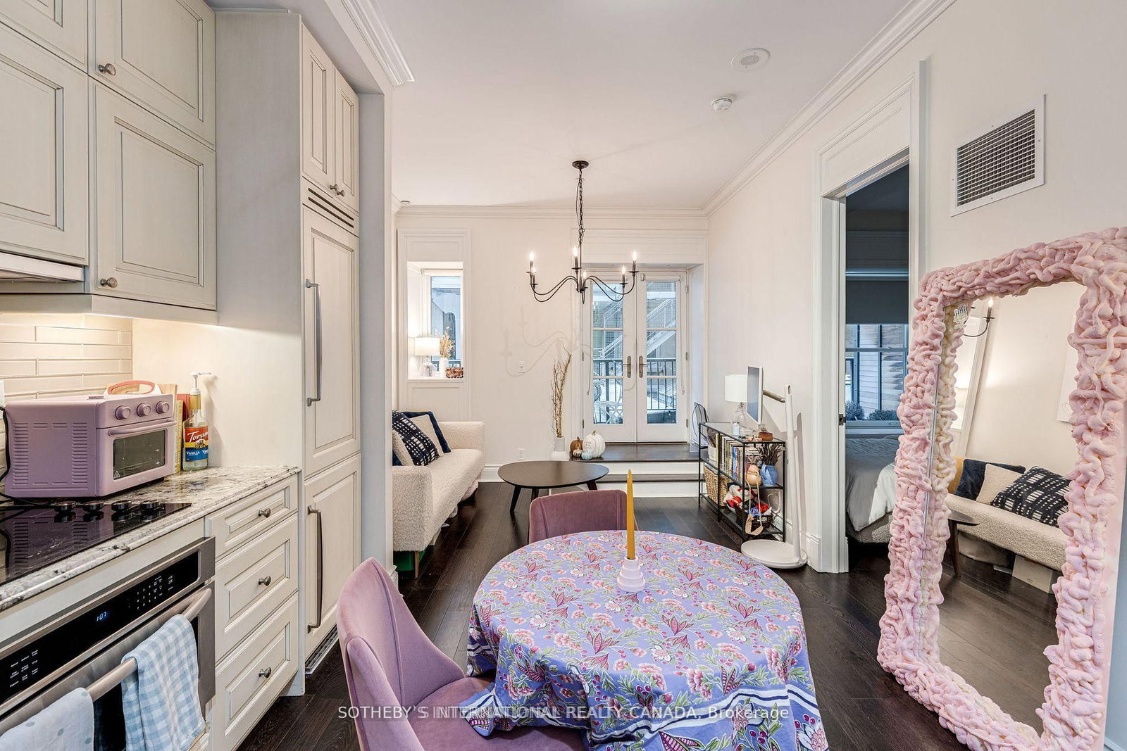 22 Leader Lane, Unit 325 - Photo 8