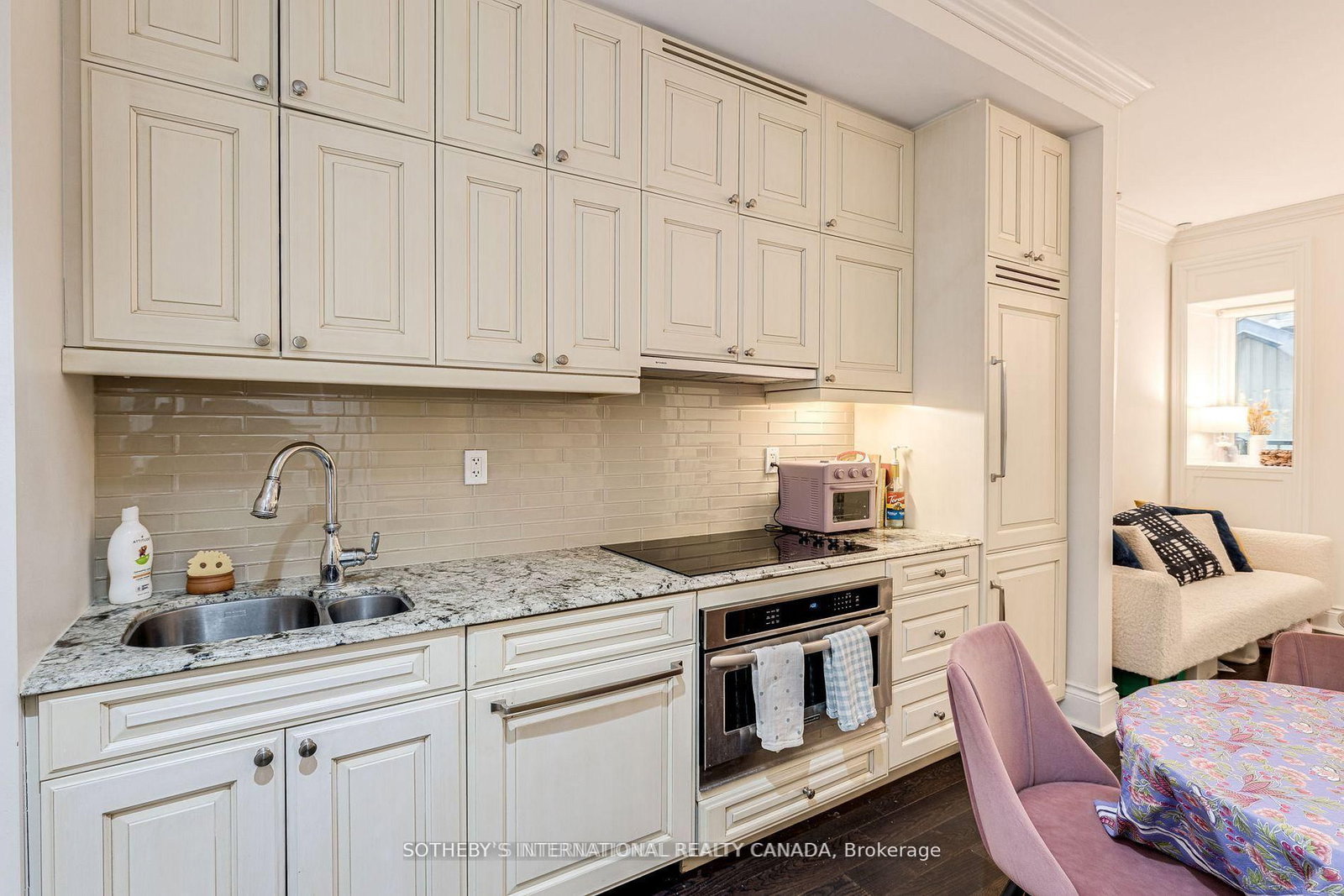 22 Leader Lane, Unit 325 - Photo 9